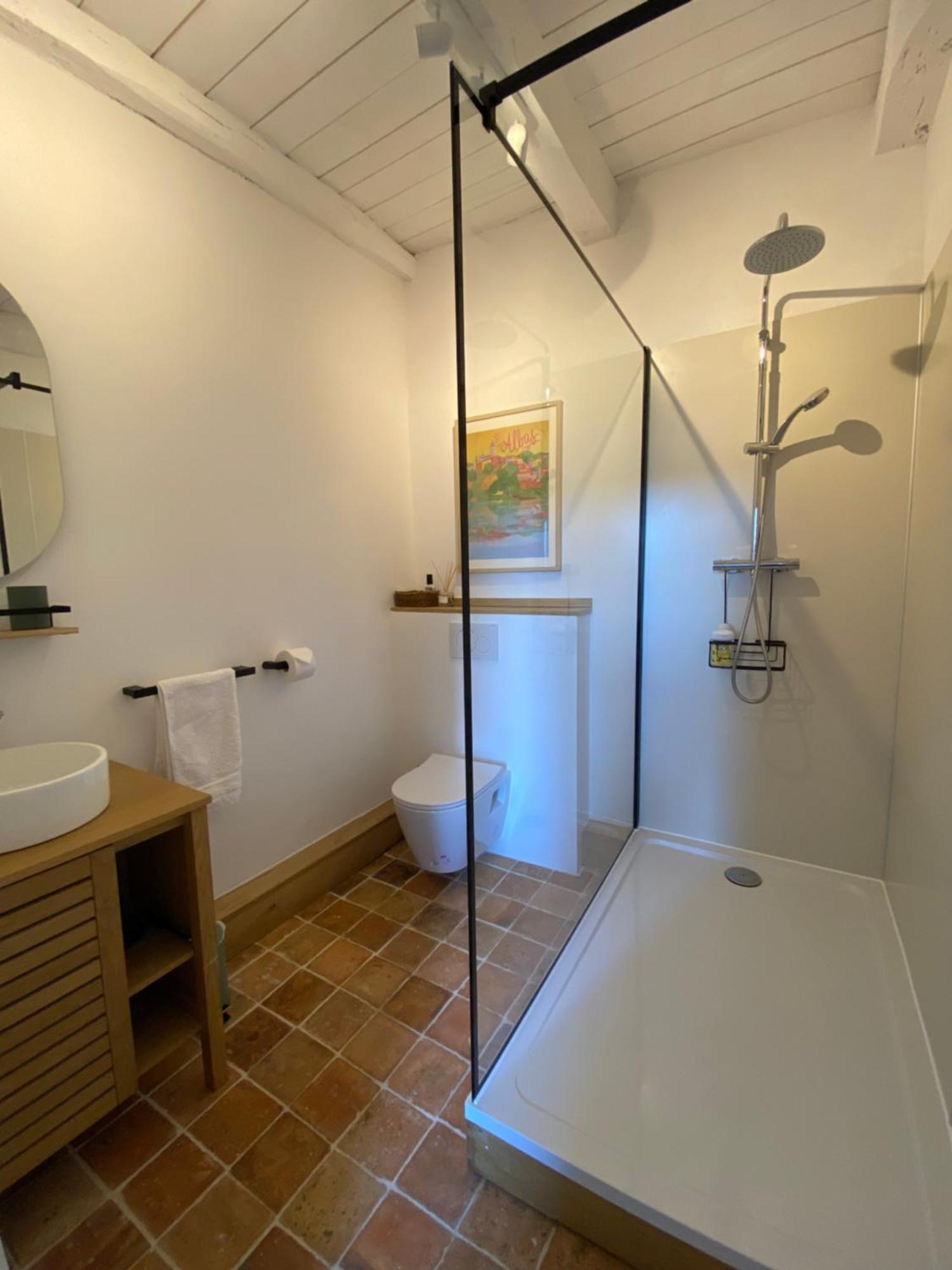Le Coucou Montcuq Bed & Breakfast Exterior photo